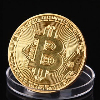 Dekorační mince se znakem Bitcoinu