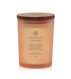 Chesapeake Bay Love + Passion vonná svíčka 250 g