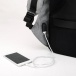 Bezpečnostní batoh s USB nabíječkou - černý